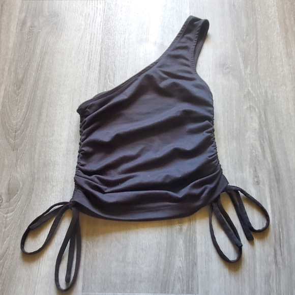 Forever 21 One Shoulder Crop Top - Picture 2 of 4